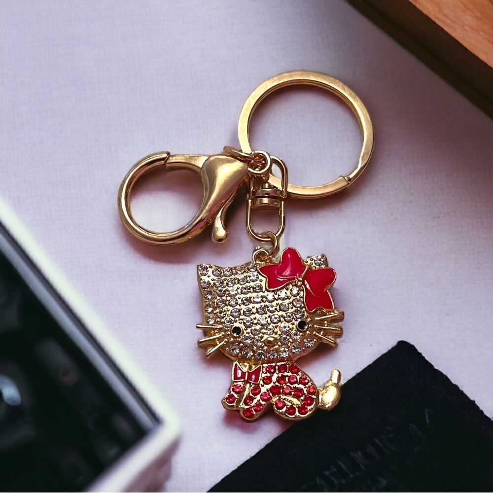 Hello Kitty Red Gold Rhinestone Keychain NWT - Picture 2 of 2